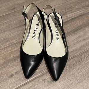 Authentic Hardly Used Anne Klein Kitten Heels Blk Leather S 6M synthetic lining